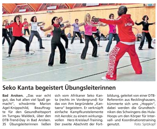 Zeitungsartikel: Sekou Kante zeigt Übungsleiterinnen beim DTB-Trend-Day in Bad Arolsen 2012 KANTAERA®